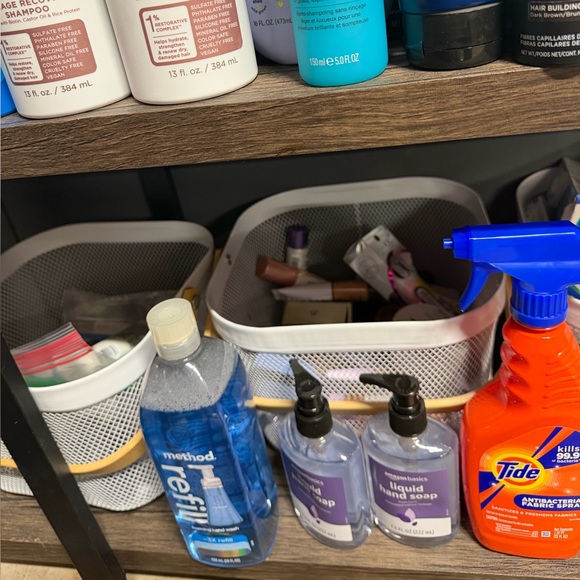 Tuesday Night NEW Pallet Health & Beauty 7:30 EST - Picture 13 of 14